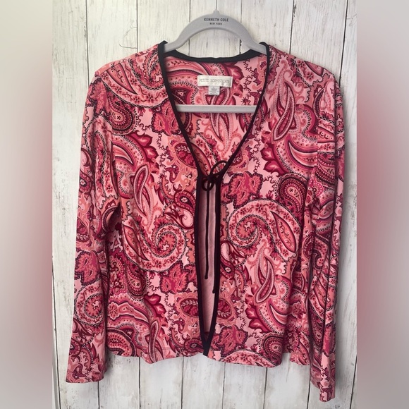 Petite Sophisticate Pink and Red Paisley Blouse size Large - Picture 1 of 9